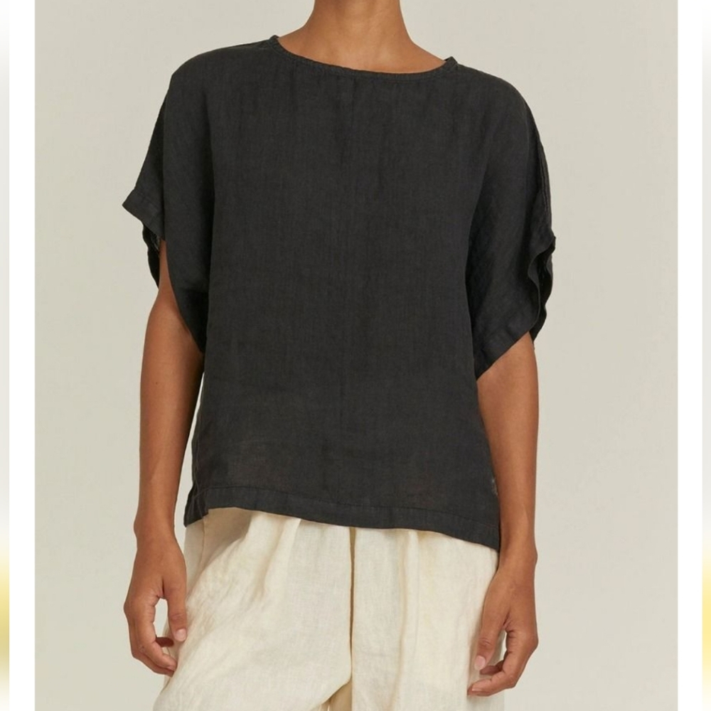 Black Crane Box Linen Top
